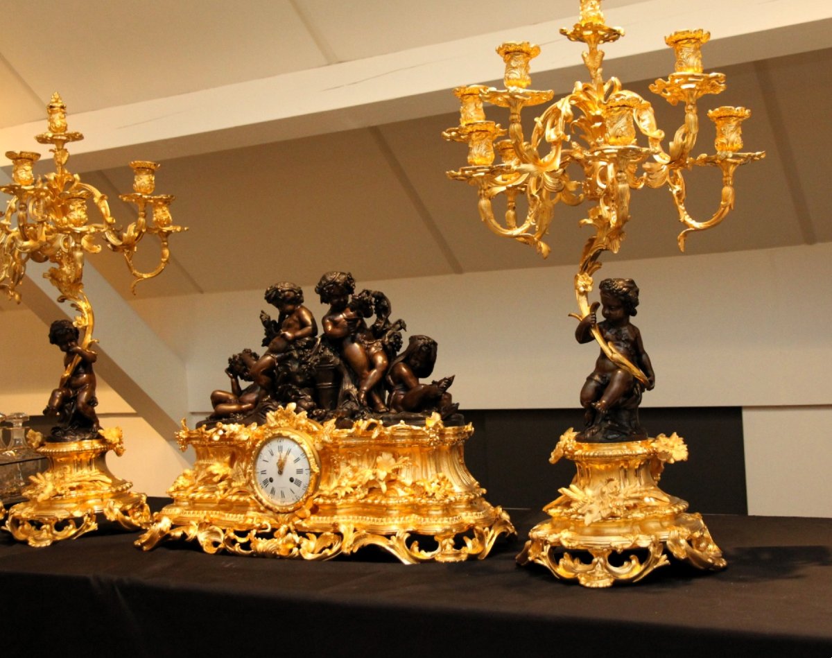 Large Pendulum Clock And Set Of Very Fine Quality And Signed Candlesticks.-photo-4