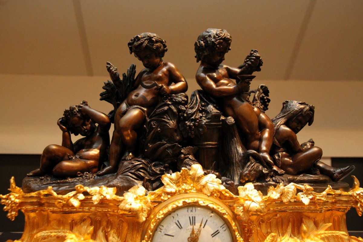 Large Pendulum Clock And Set Of Very Fine Quality And Signed Candlesticks.-photo-6