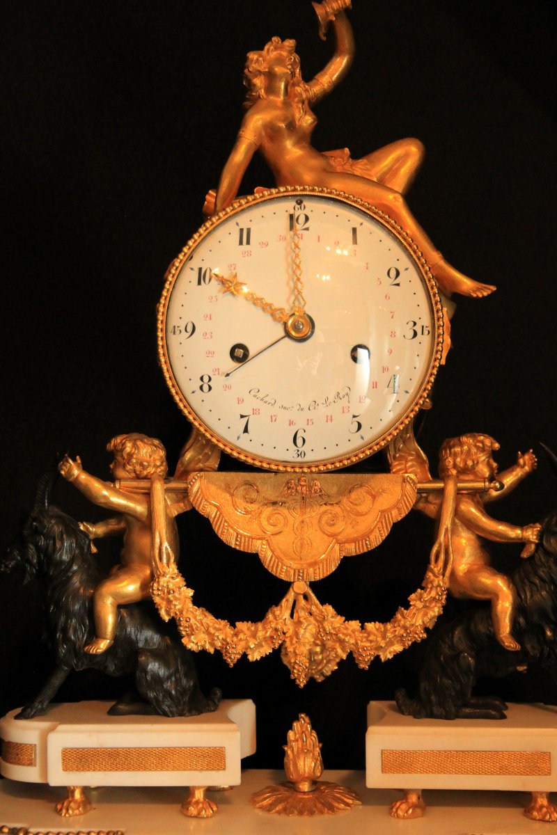 Pendule de cheminée Louis XVI  Type : à La Bacchat-photo-1