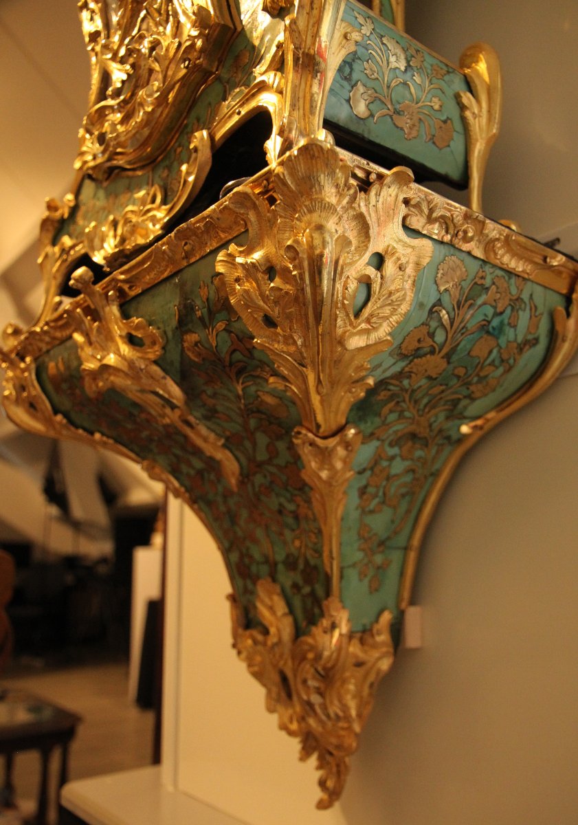 Cartel mural avec console  Type Corne Verte avec marqueterie Boulle et gravure fine.-photo-2