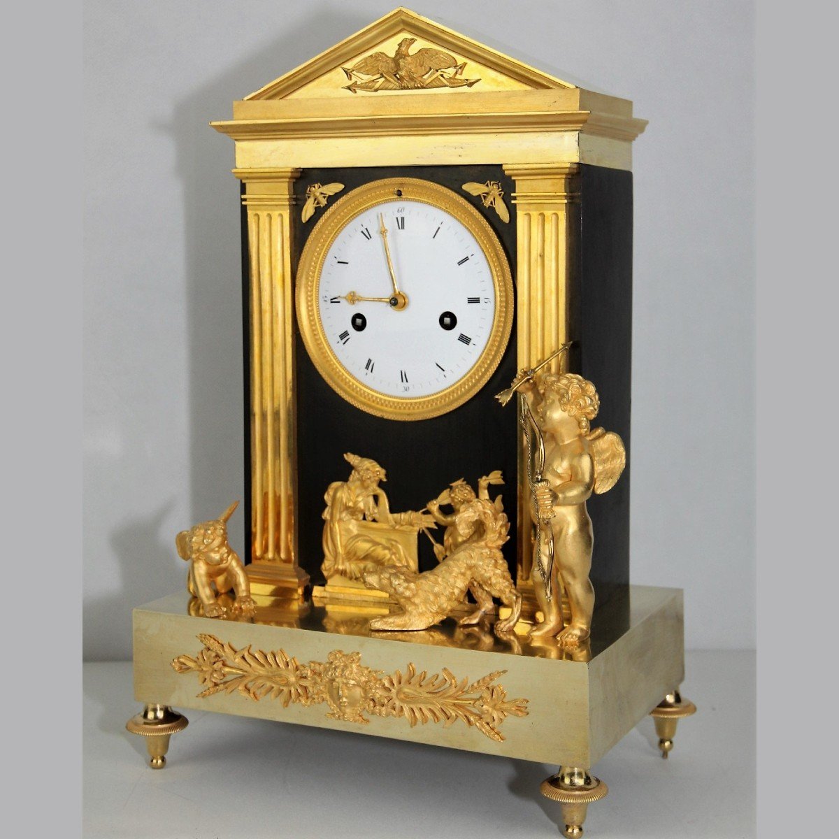 Empire Gilt Bronze Mantel Clock With Cupid And Dog-photo-3