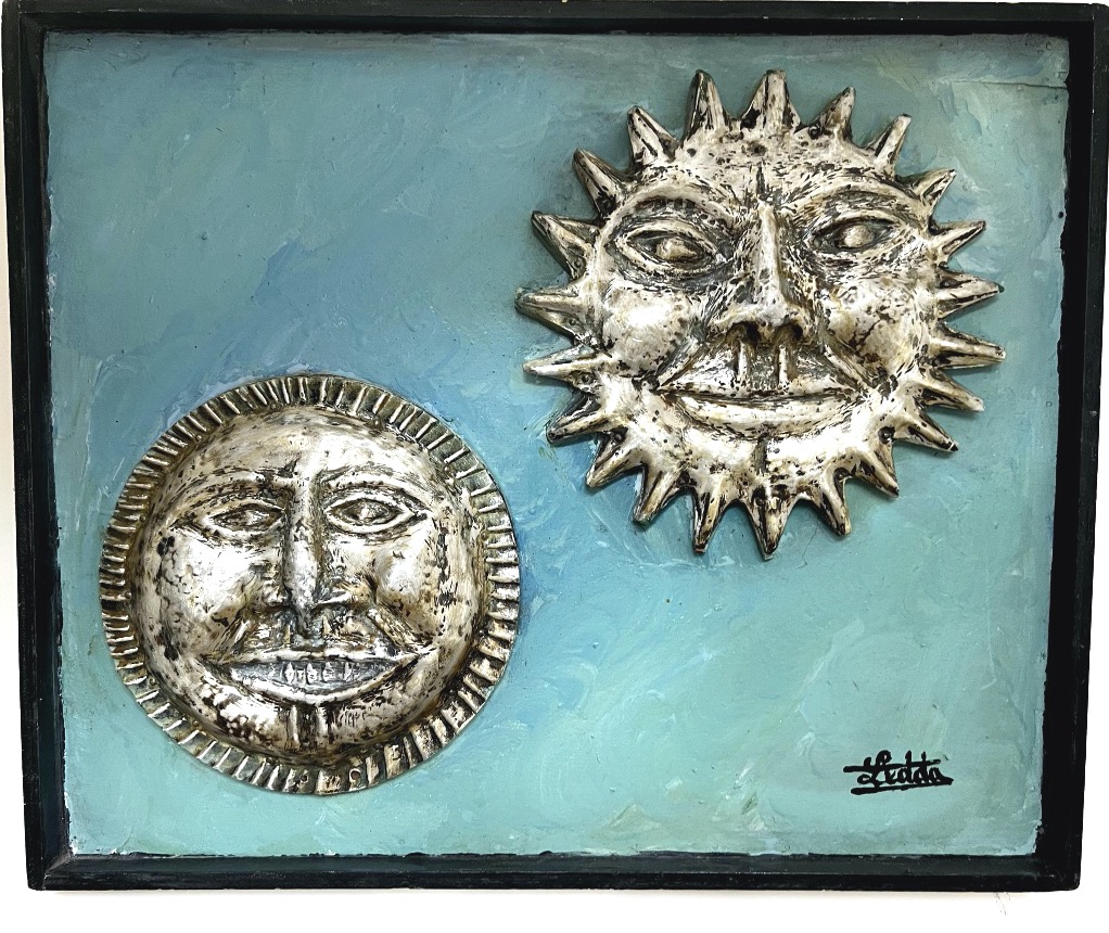 Pierre LEDDA 1914-1994 masques du soleil et de la lune sur fond bleu huile sur panneau signé