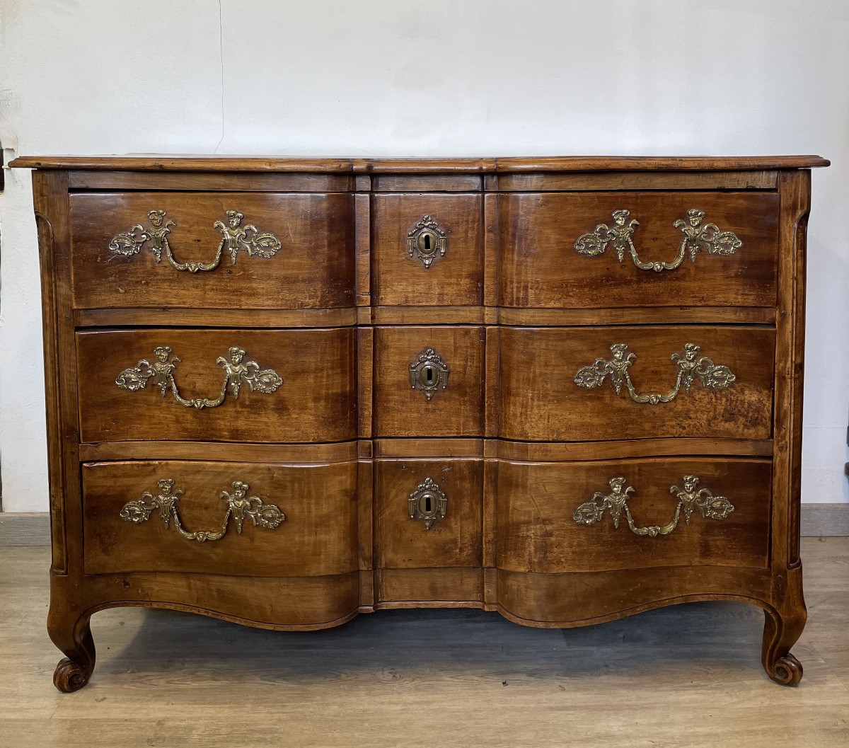 Louis XV Period Crossbow Chest Of Drawers 