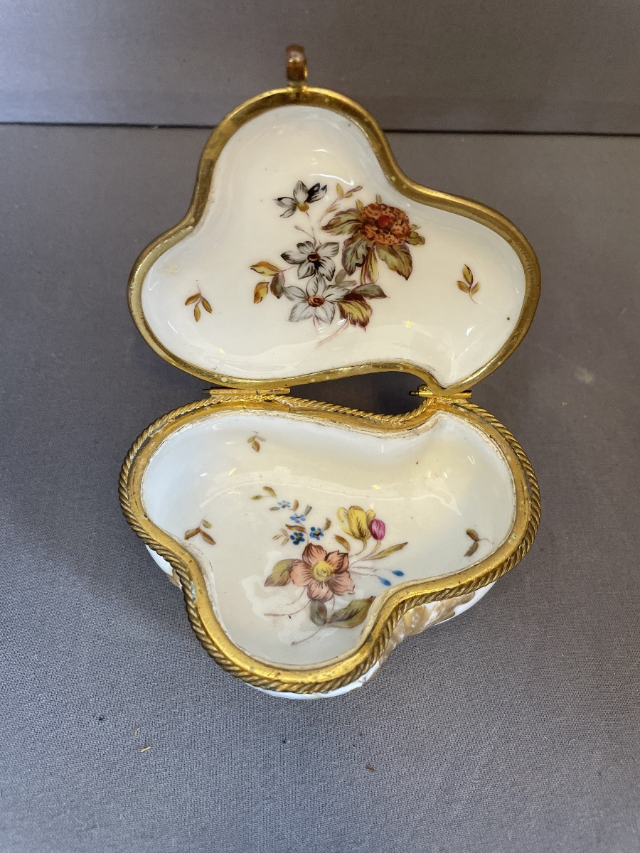 Pilulier en Porcelaine début XXème -photo-2