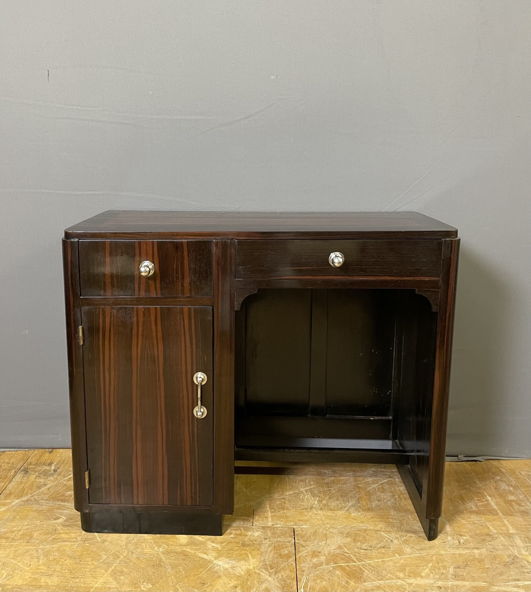 Art Deco Period Desk In Macassar Ebony 