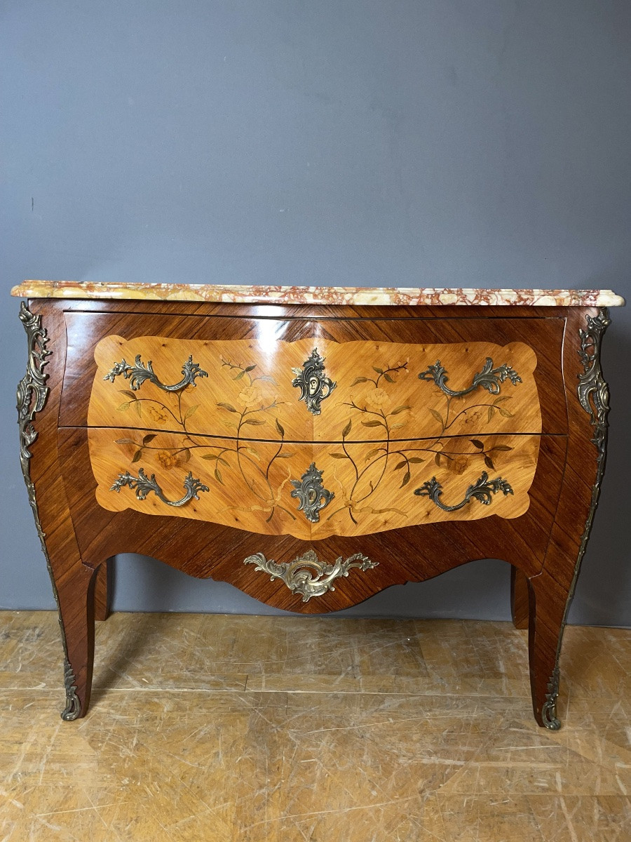 Commode Louis XV en marqueterie à décor de fleurs -photo-2