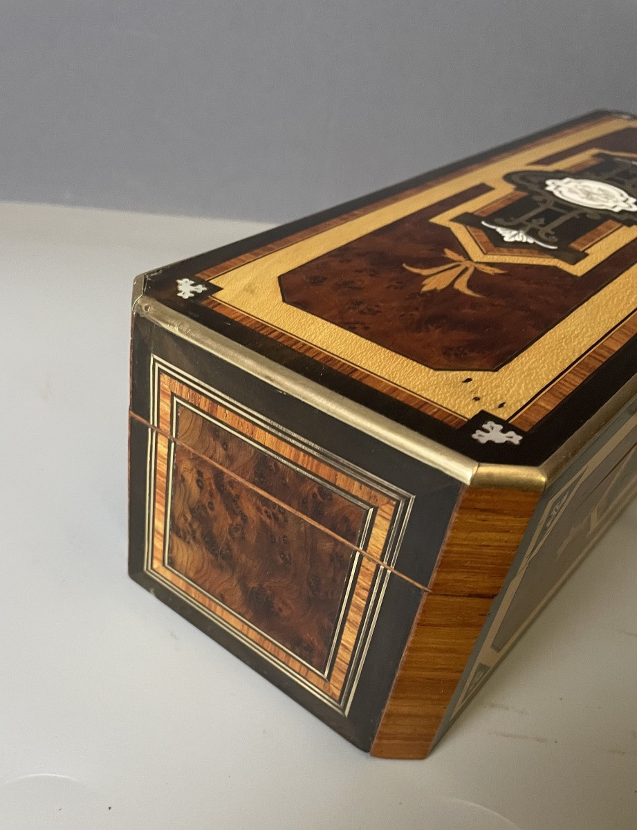 Boîte à gants Napoléon III à décor marqueté -photo-1
