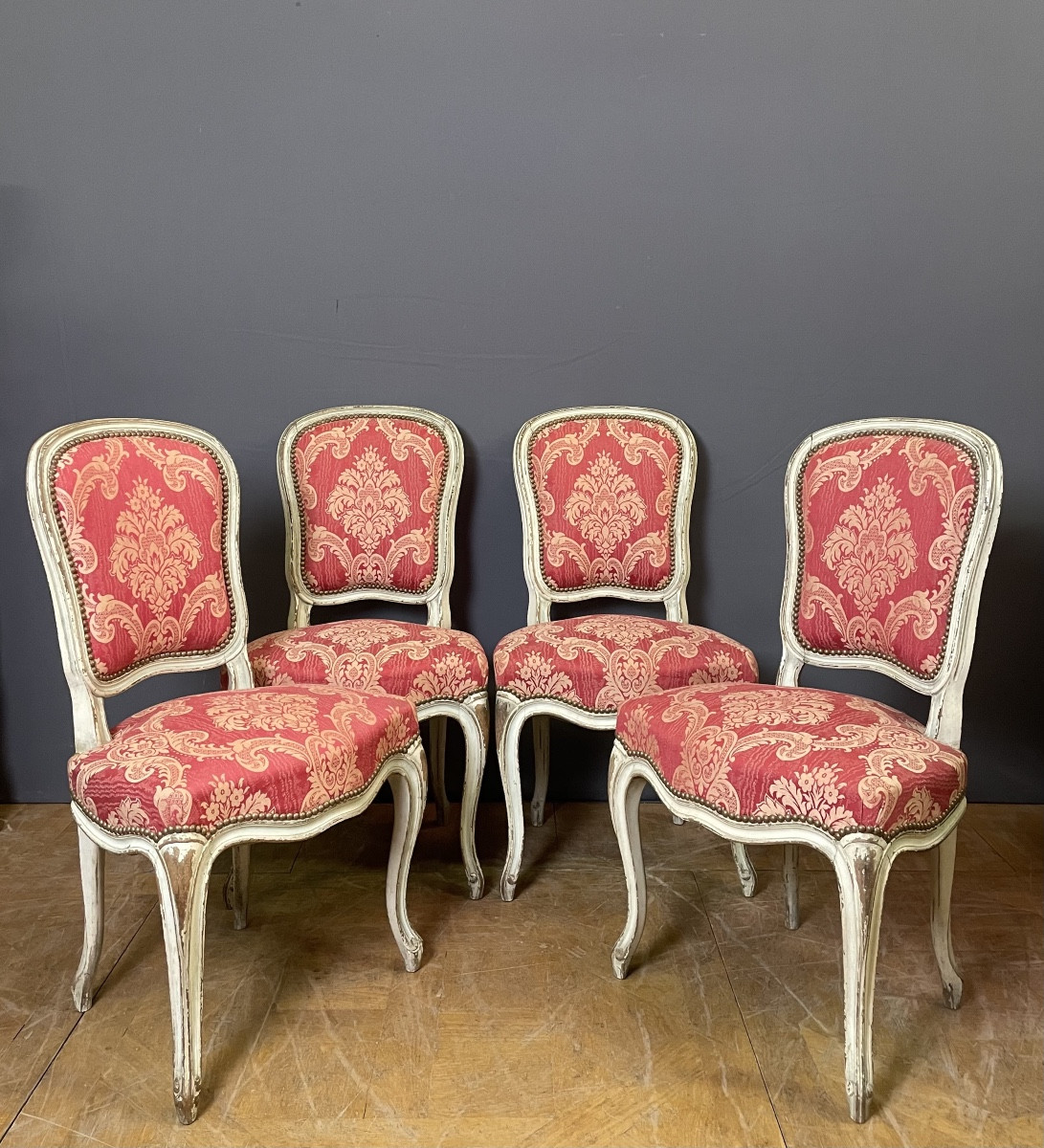 Chaises Louis XV en bois polychrome