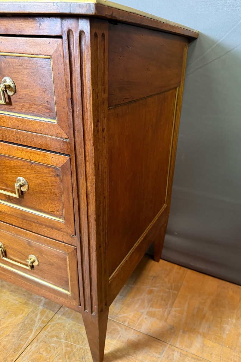 Commode Louis XVI en Noyer, Hêtre et laiton -photo-4