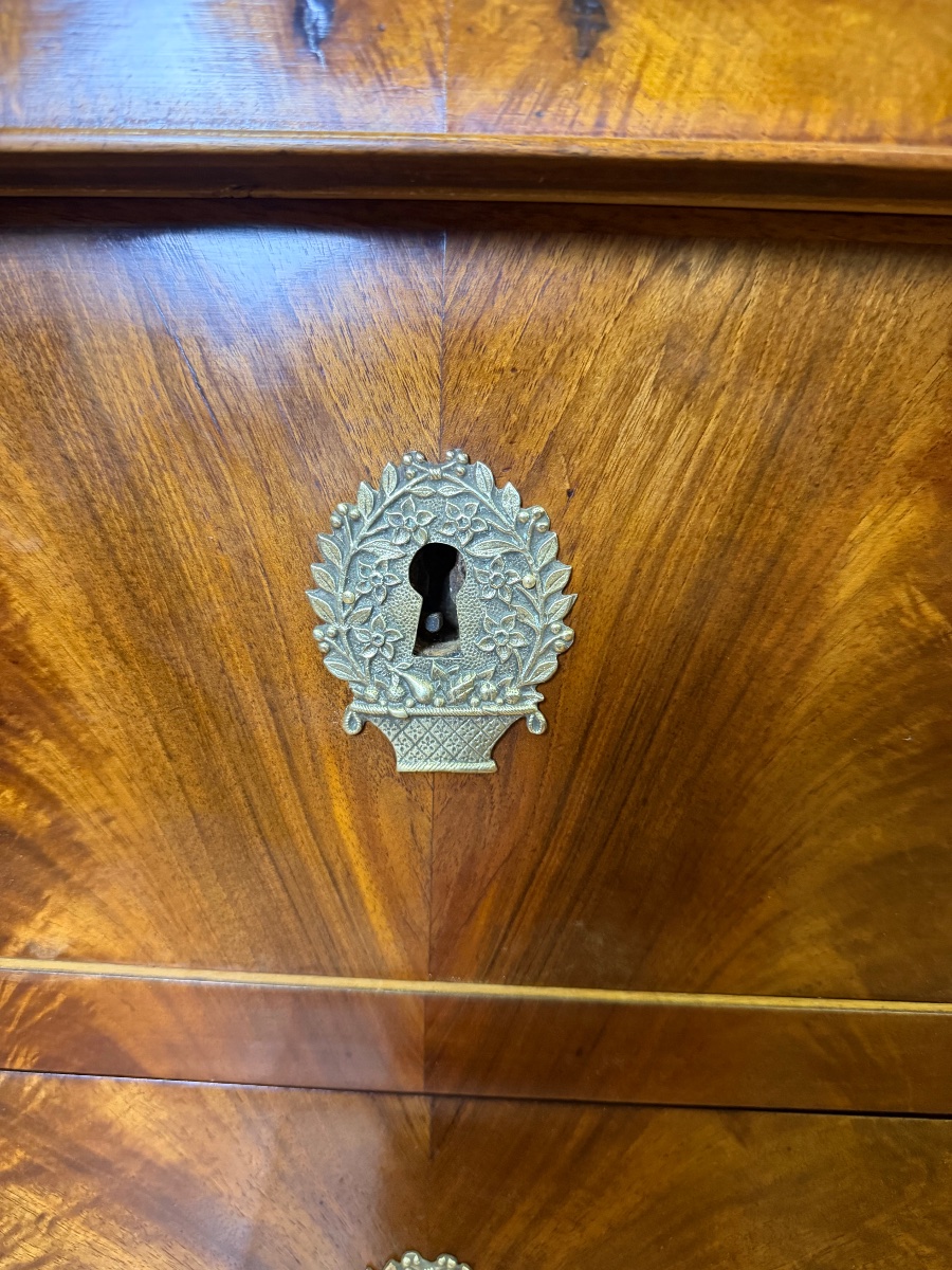 Antique Chest Of Drawers Restoration In Crosses-photo-2