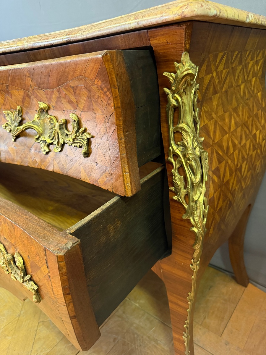 Commode Sauteuse Louis XV en boise de rose -photo-1