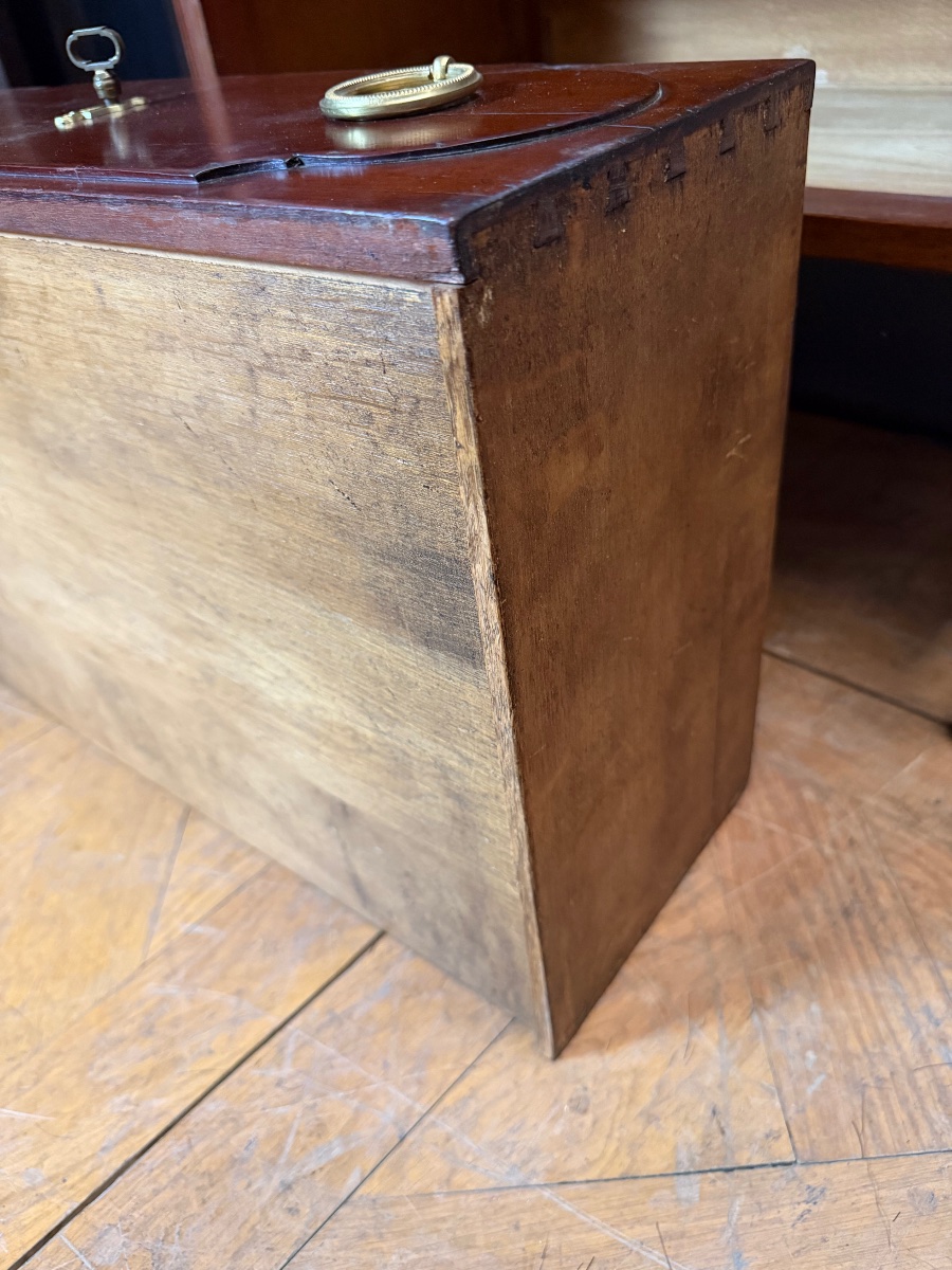 Louis XVI Chest Of Drawers Stamped "mailfert" -photo-2
