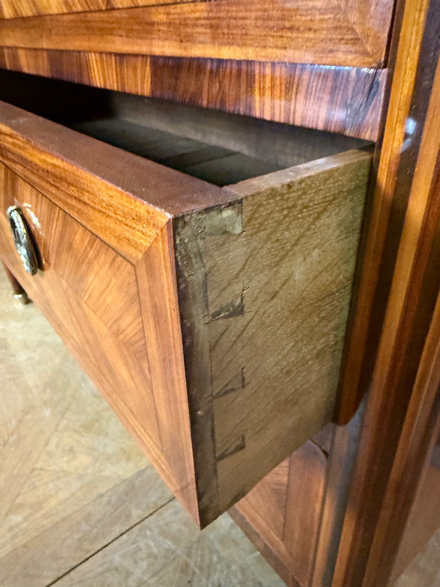 Commode Louis XVI en bois de rose et palissandre -photo-1