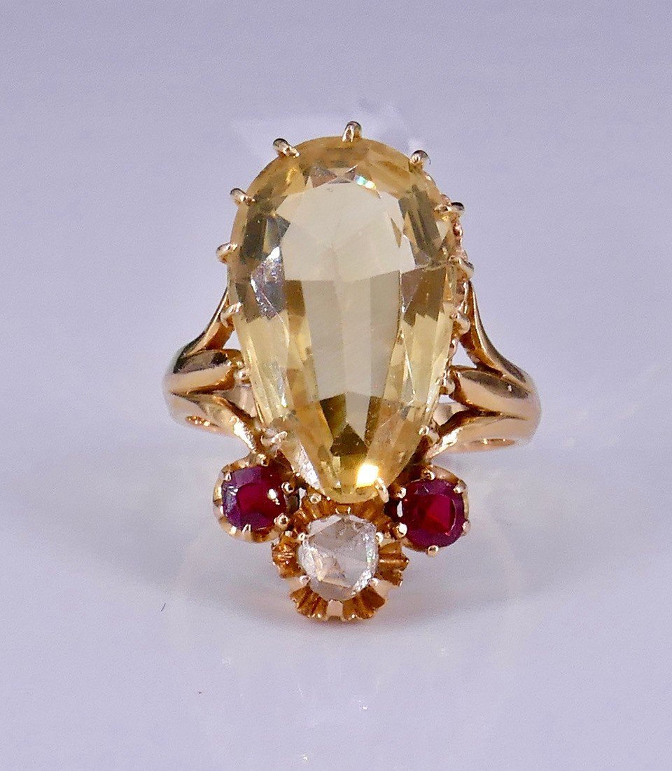 Duchess Citrine 1950 Yellow Gold Ring