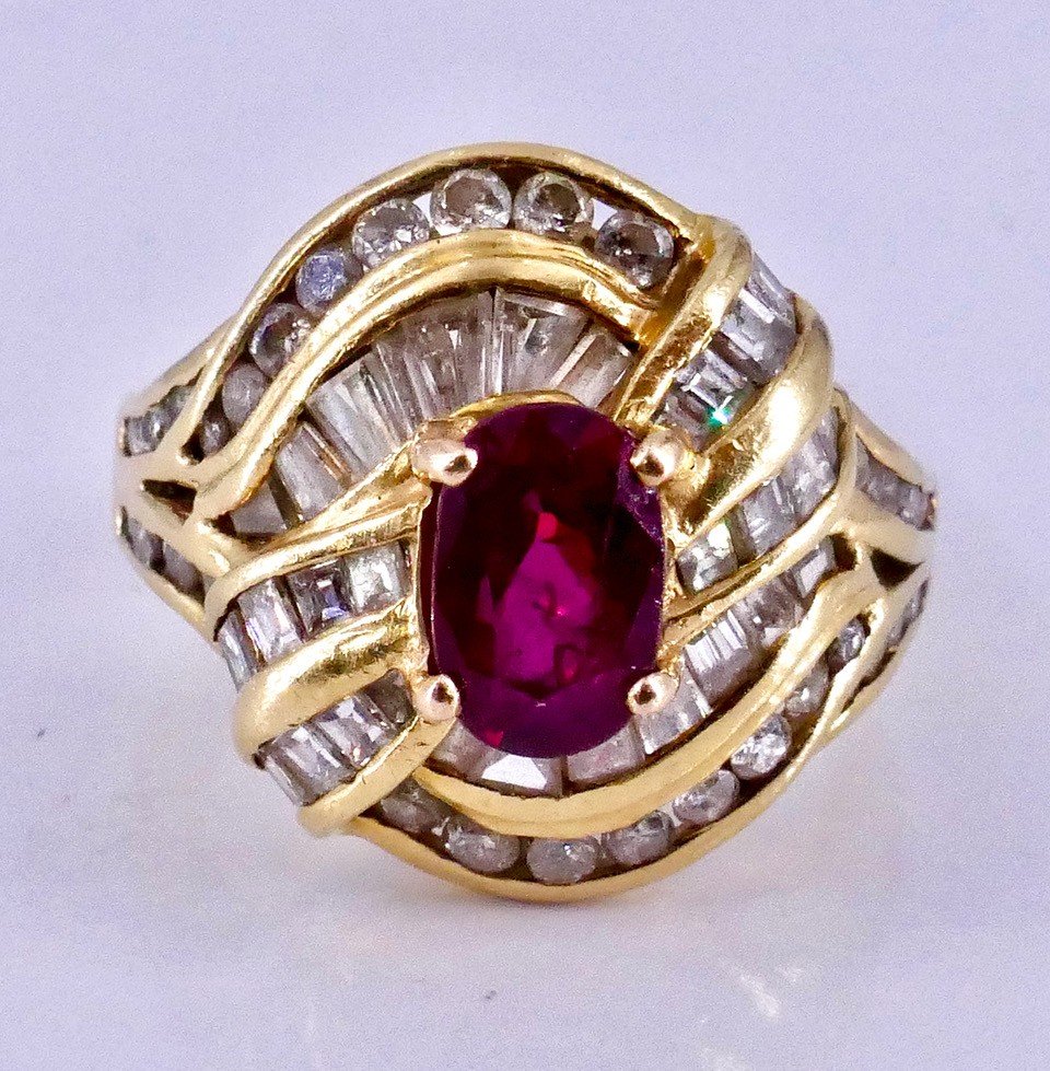 Gold Ring Ruby Diamonds Trapezoid And Modern