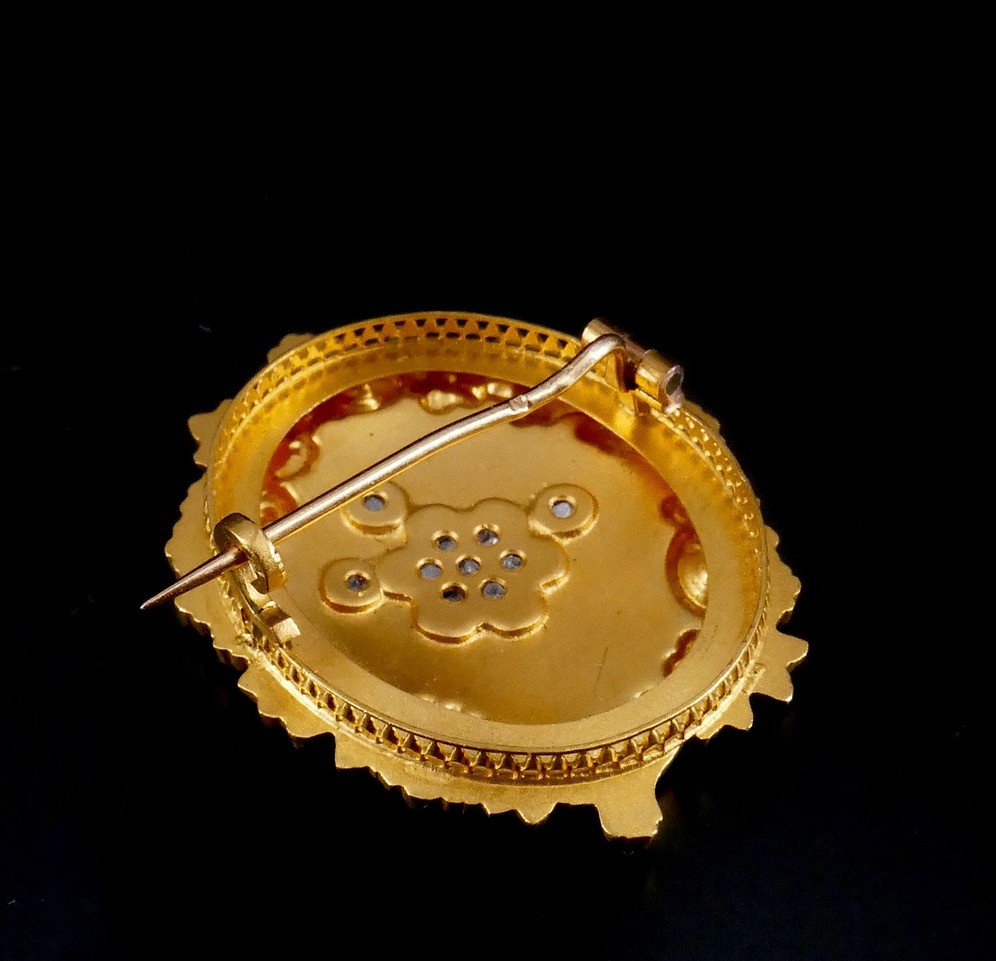 Late 19th Century Gold Brooch-photo-2
