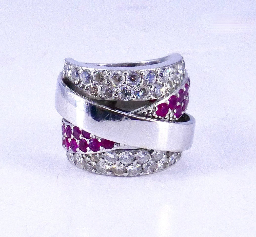 Large Bague Or Gris Diamants  Et Rubis