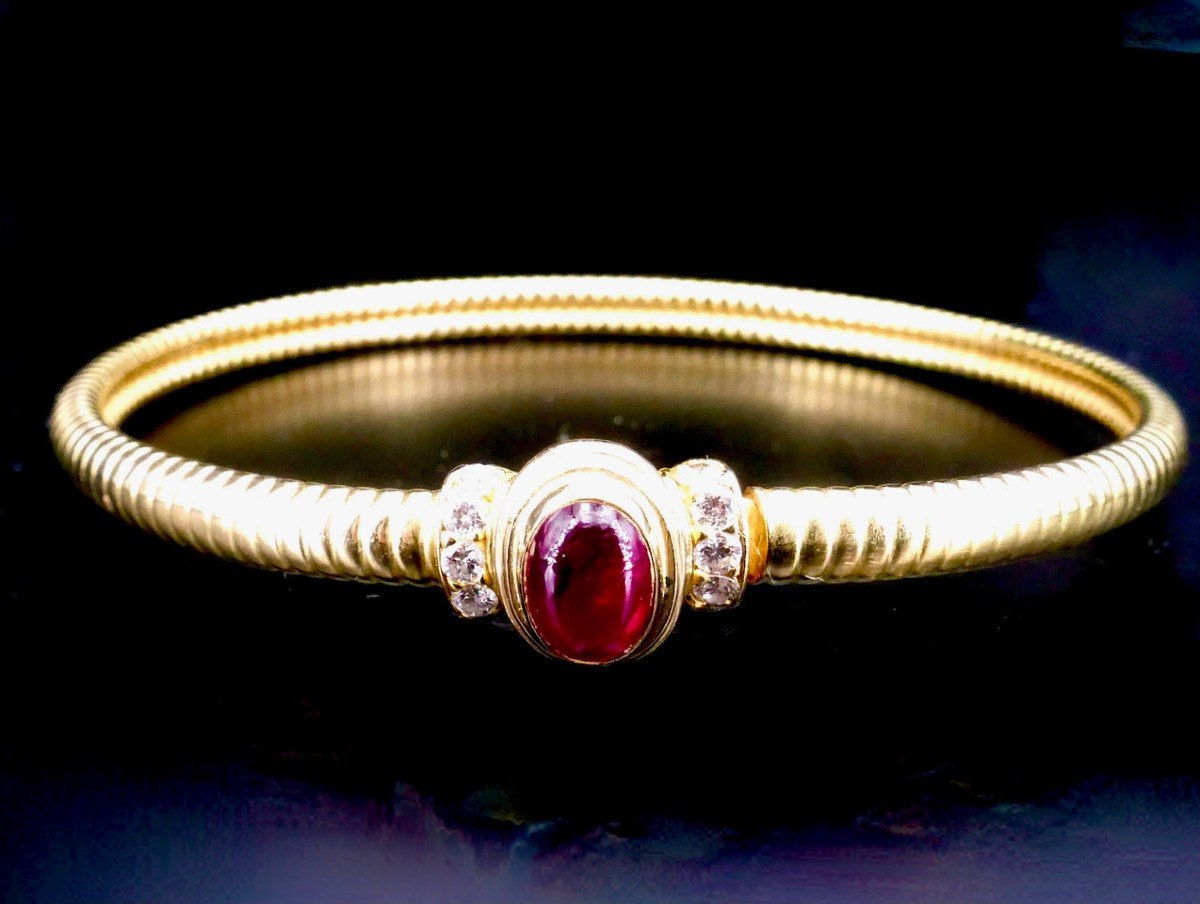 Gay Frères: Yellow Gold Ruby Cabochon Bracelet