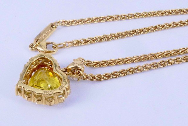 Collier Or Chopard , Pendentif coeur saphir jaune et diamants signé Dubail Paris-photo-4