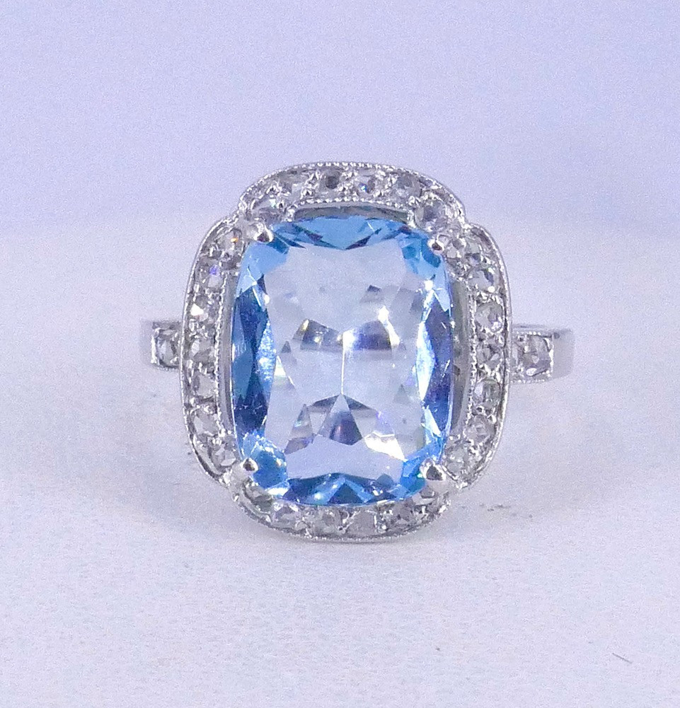 Art Deco Ring With Aquamarine And Diamonds 