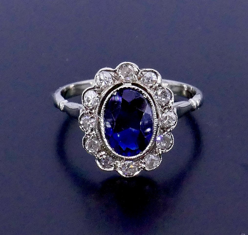 1930s Pompadour Ring With Sapphire, Verneuil, And Diamonds 