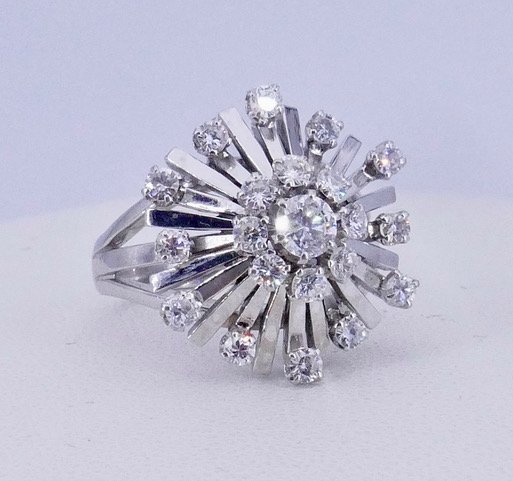 Bague Étoile or blanc diamants 1960-photo-4