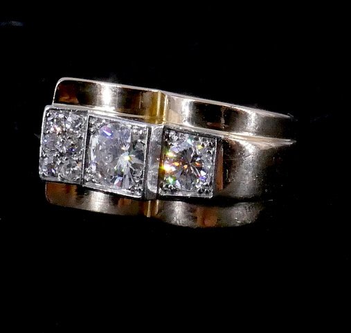 18k Gold, Platinum, And Diamond Tank Ring -photo-2
