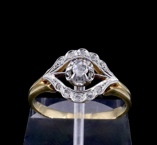 Bague "oeil" fin XIX ème siècle diamants 