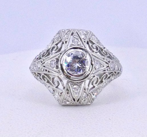 Bague Dôme Art déco platine diamants 