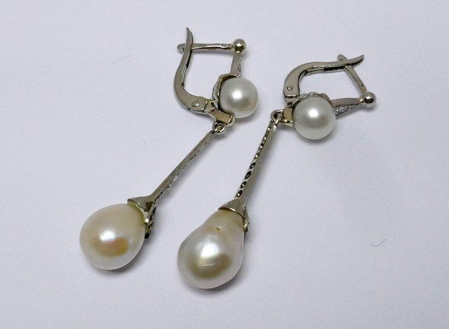 Fine Pearl And Diamond Ear Pendants Early 20th Century-photo-2