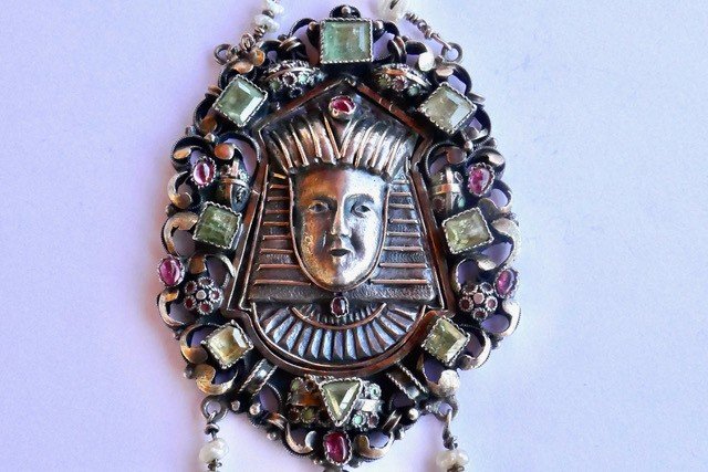 Egyptomania: Pharaoh Pendant Early 20th Century-photo-2