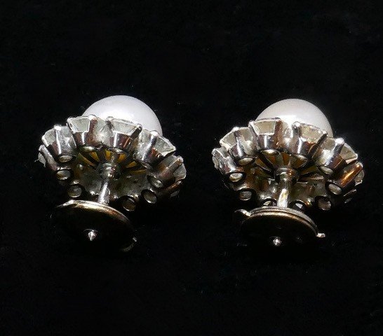 Diamond And Pearl Flower Earrings-photo-3