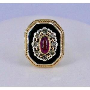 Gold Enamel Ring With Garnet Diamonds