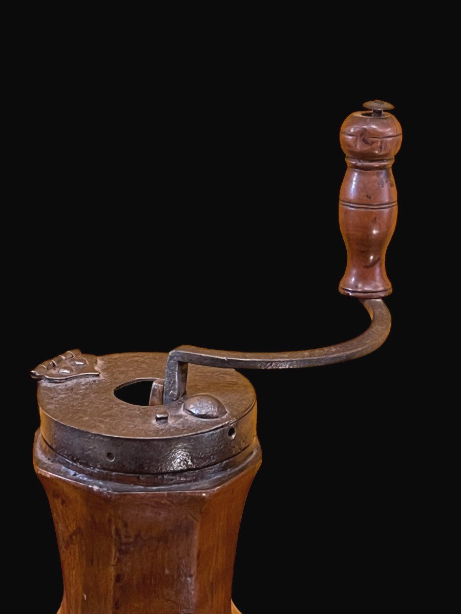 Coffee Grinder, 18th Century-photo-1