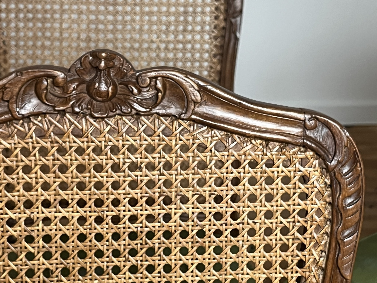 Serie de Six chaises cannées,  à la grenade. Epoque Régence. 18e siècle -photo-1