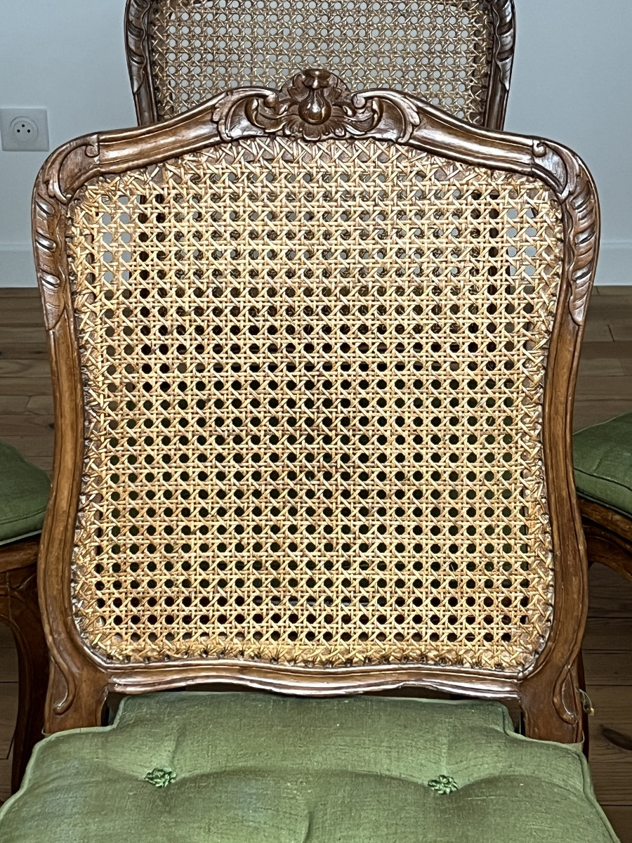 Serie de Six chaises cannées,  à la grenade. Epoque Régence. 18e siècle -photo-2
