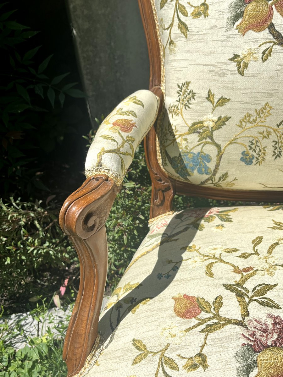 Suite de quatre fauteuils à  dossier plat. Epoque Louis XV. Estampillés GOURDIN-photo-5