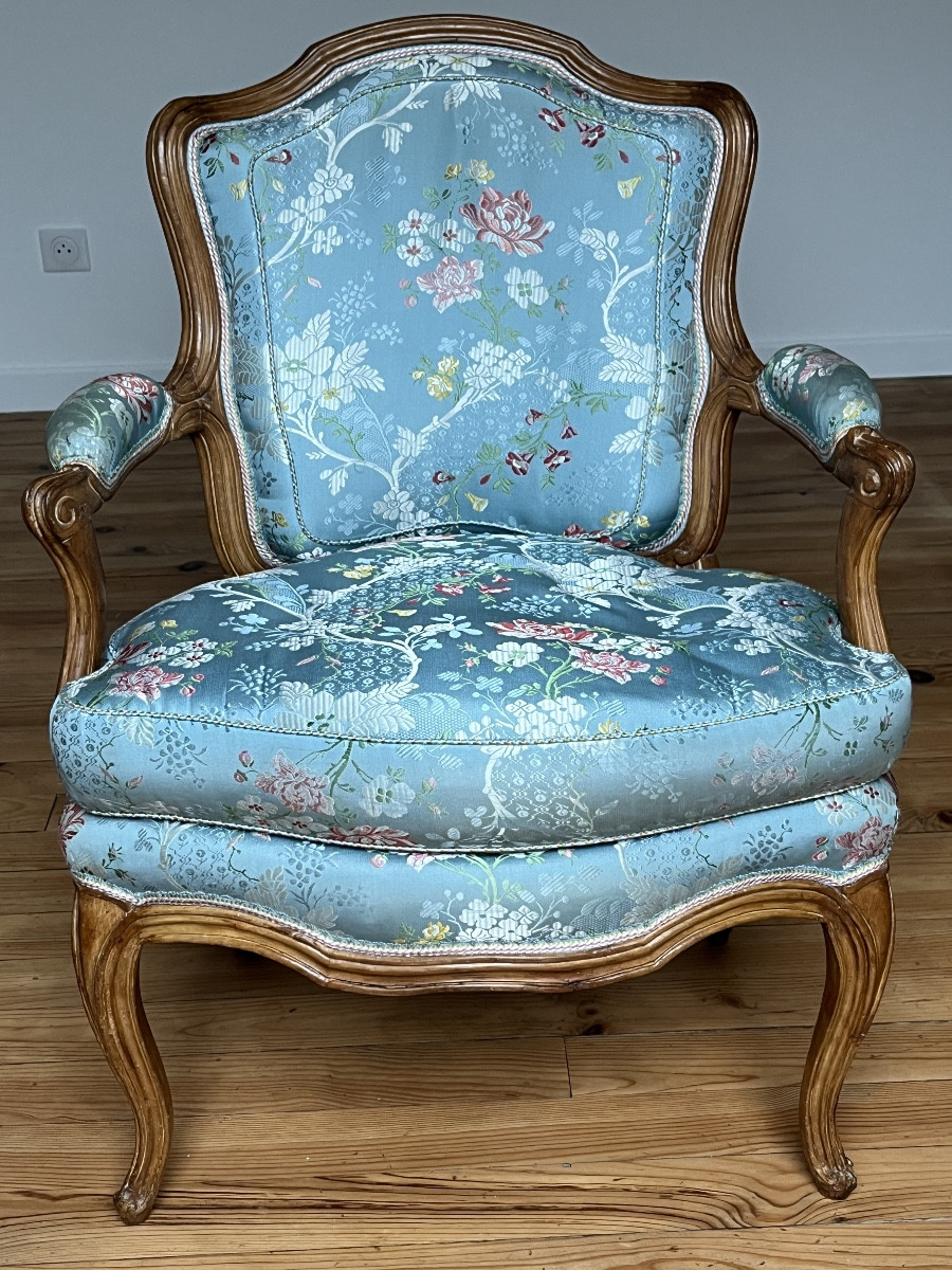 Paire de fauteuils , Époque Louis 15. Estampillés CRESSON-photo-3