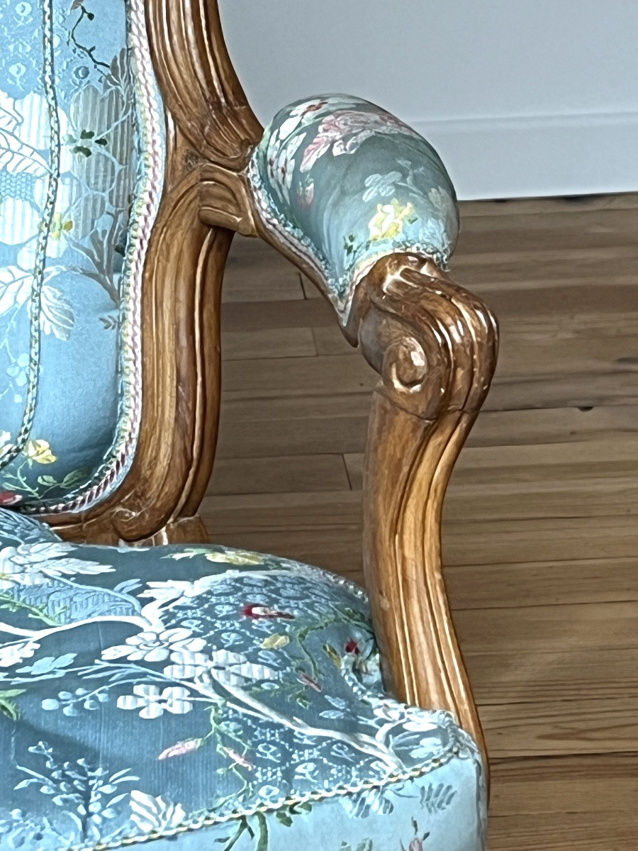 Paire de fauteuils , Époque Louis 15. Estampillés CRESSON-photo-1