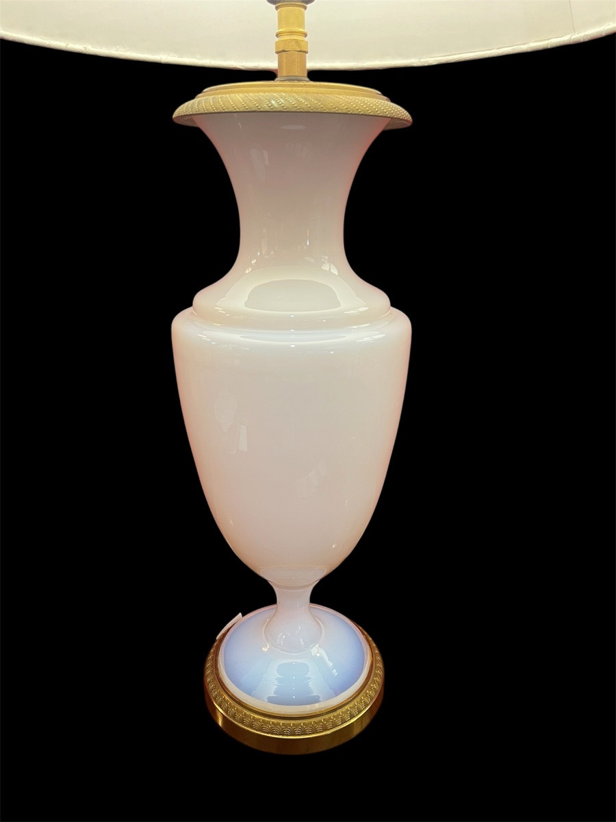 SÈVRES. Lampe en opaline .Signée -photo-2