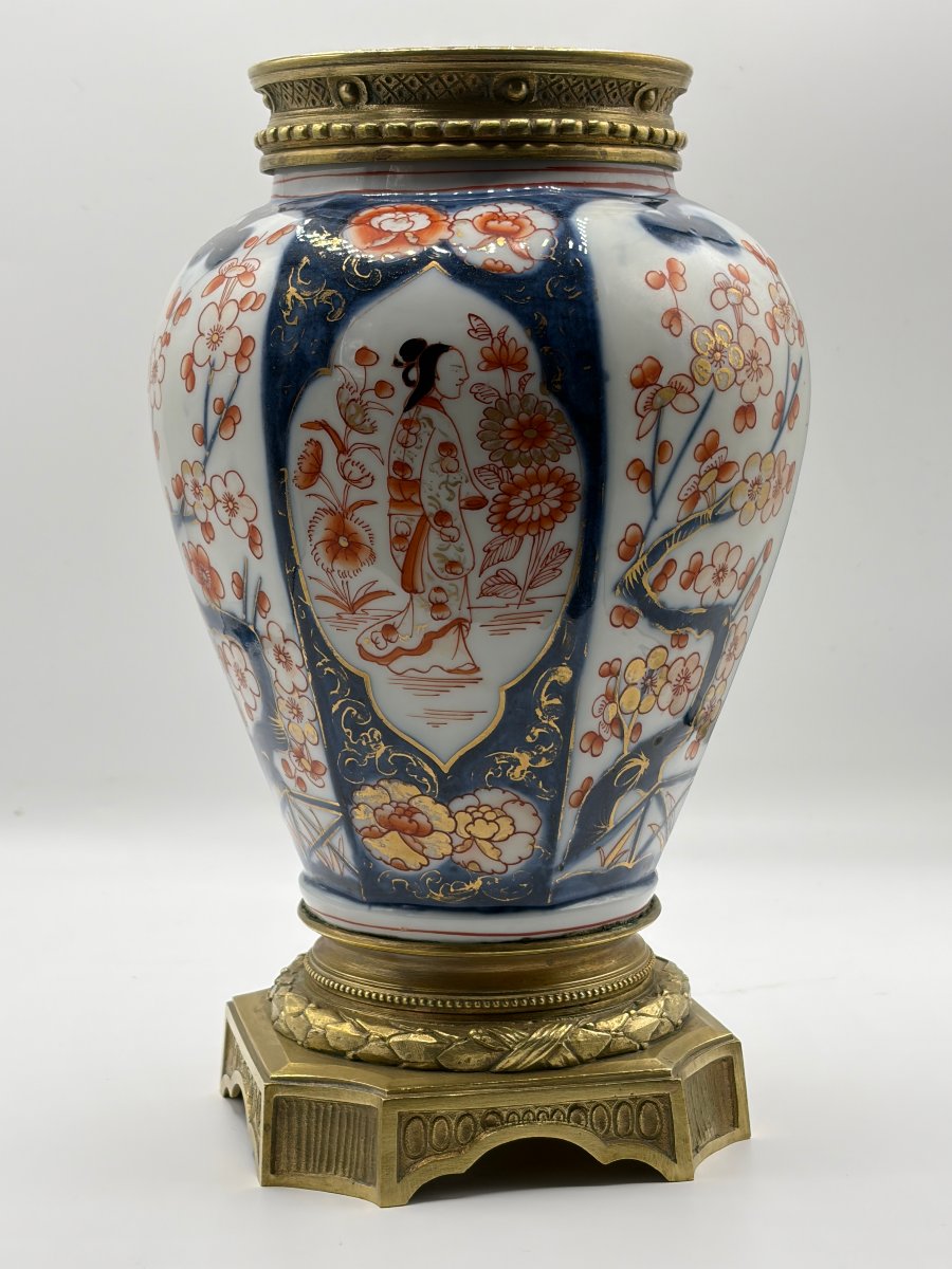 Imari . Paire de vases montés . Époque 19è siècle -photo-2