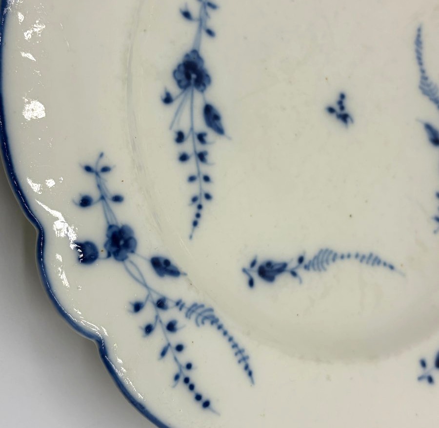 Chantilly. Twig-patterned Plate. 18th Century-photo-2