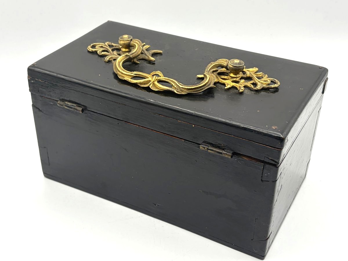 Coffret en bois noirci . Epoque Napoléon III-photo-1