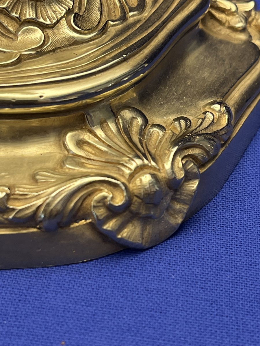 Bougeoir , d'une paire divisée, en bronze doré, monté en lampe .Epoque 19è siècle-photo-4