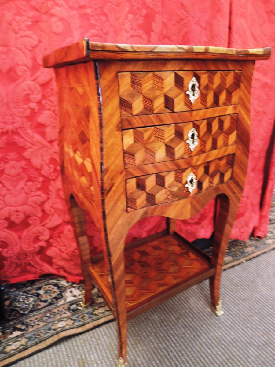 Petite Table de Salon à Marqueterie De Cubes. Epoque Transition Louis XV- Louis XVI-photo-4
