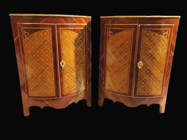 Pair Of Marquetry Chests Of Drawers. Period XIXth Century