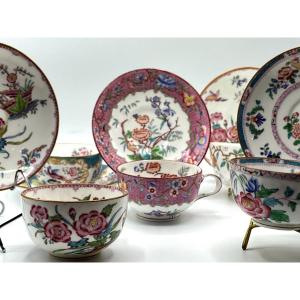 Minton. Set Of Four English Porcelain Tea Cups. Period XIXth Century