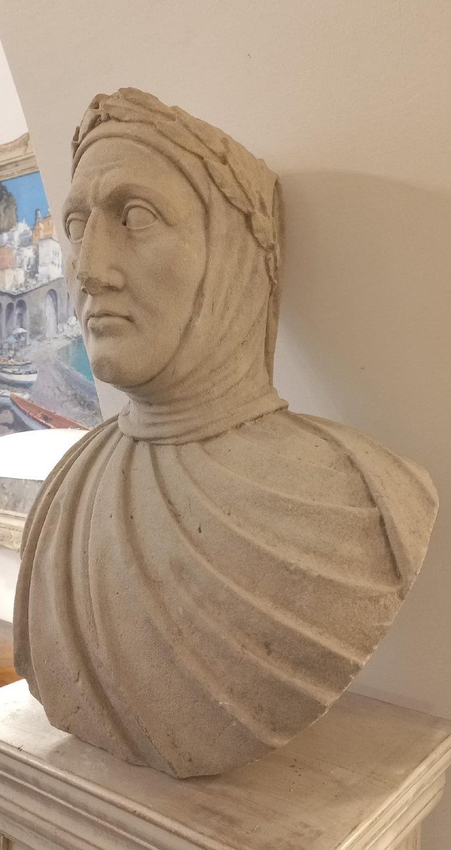 Buste En Pierre Représentant Francesco Petrarca-photo-1