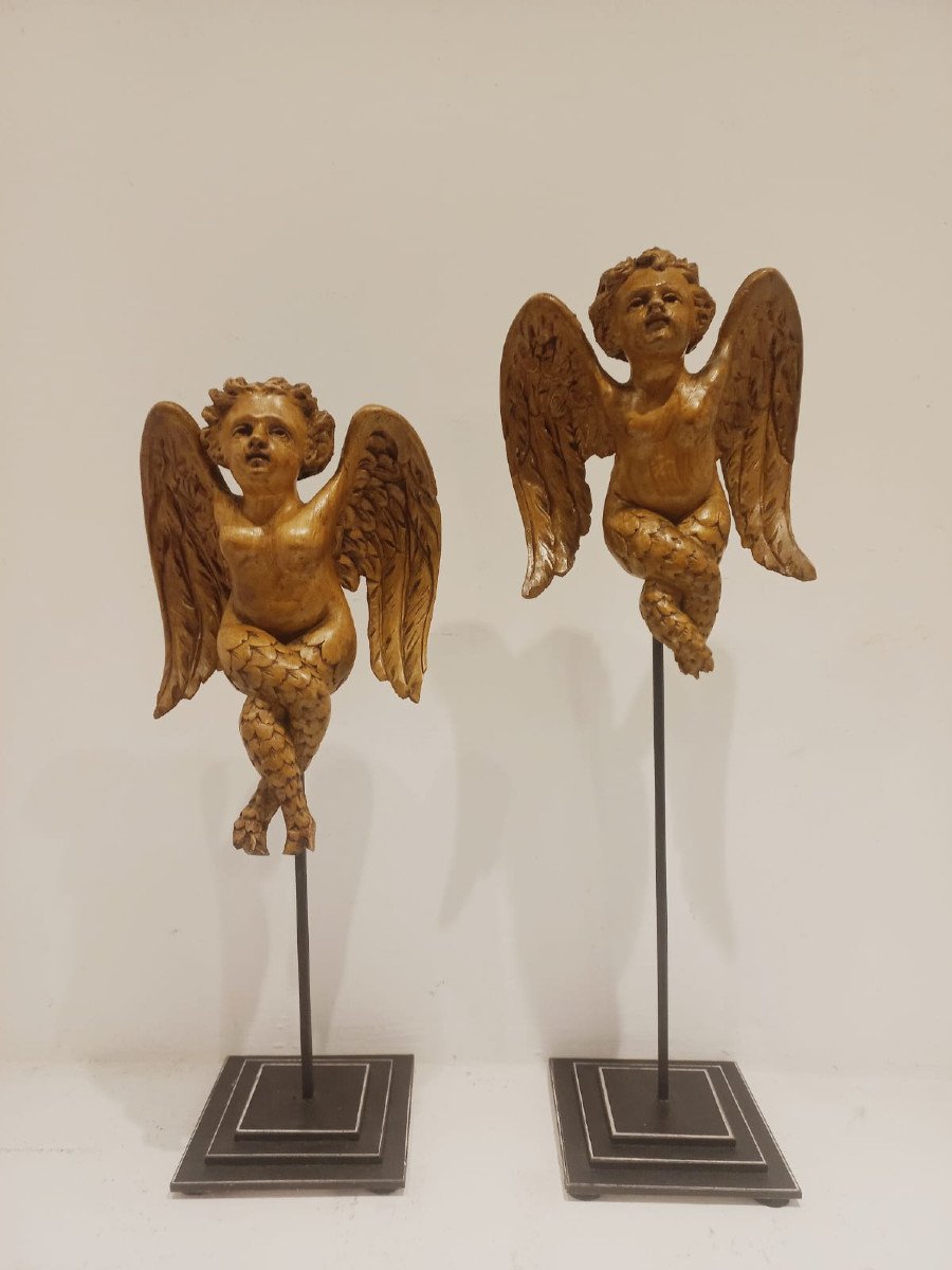 Pair Of Little Angels In Lime Wood-photo-3