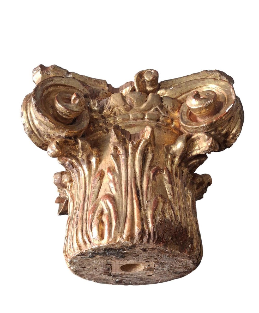 Chapiteau En Bois Doré Et Sculpté-photo-1